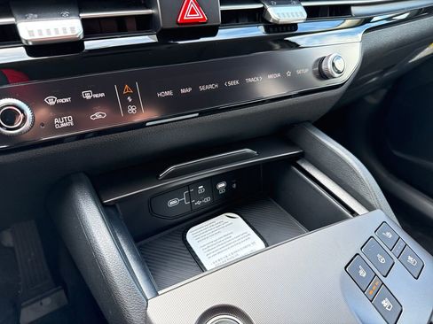 New 2026 Kia Sportage SX Prestige AWD/4WD image 30