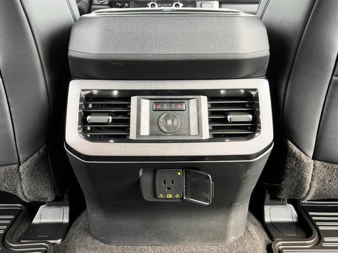 Used 2025 Ford F250 Platinum image 23