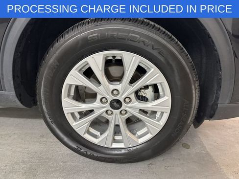 Certified 2024 Ford Escape Active AWD/4WD image 2