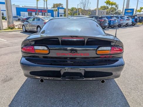 Used 2002 Chevrolet Camaro Z28 w/ SS Performance/Appearance Pkg image 10