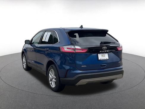 Used 2022 Ford Edge SEL image 11
