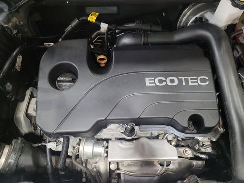 Used 2020 Chevrolet Equinox LT FWD image 30