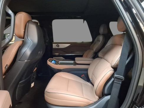 New 2027 Lincoln Navigator Black Label AWD/4WD image 5