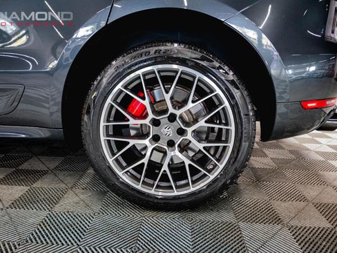 Used 2018 Porsche Macan Turbo image 38