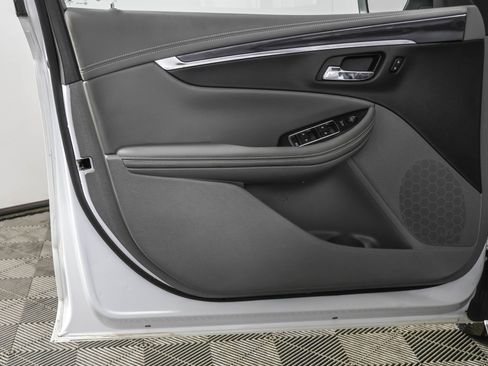 Used 2019 Chevrolet Impala LS image 32