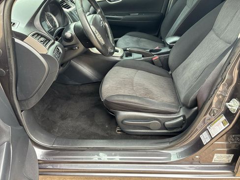 Used 2015 Nissan Sentra SV image 19
