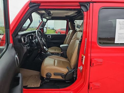 Used 2022 Jeep Gladiator Rubicon w/ Trailer Tow Package image 19