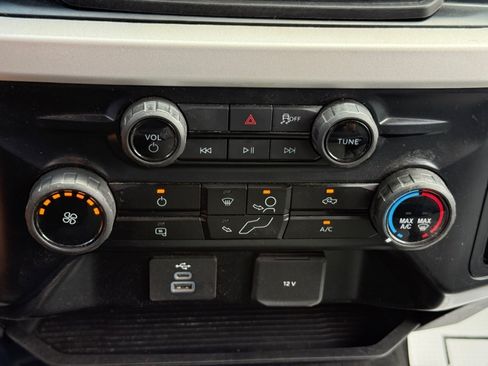 Used 2025 Ford F350 XLT AWD/4WD image 16