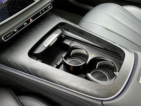 Certified 2025 Mercedes-Benz E 350 4MATIC Sedan image 22