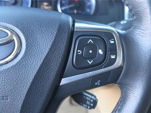 Used 2017 Toyota Camry XLE w/ Moonroof Package image 24