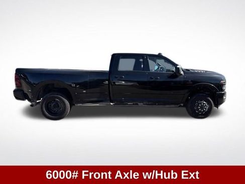 Used 2025 RAM 3500 Limited image 12