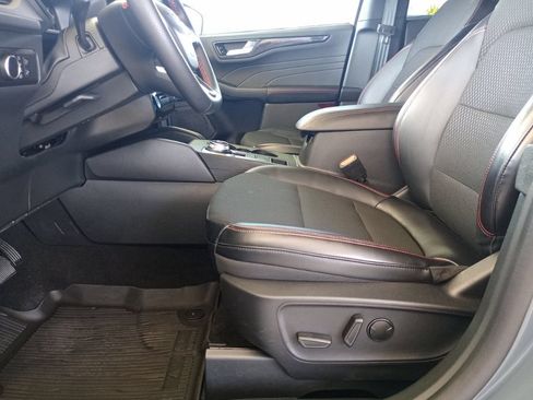 Used 2025 Ford Escape ST-Line w/ Tech Pack #1 FWD image 16