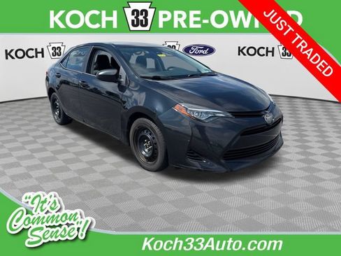 Used 2018 Toyota Corolla LE w/ Carpet Mat Package (TMS) FWD image 1