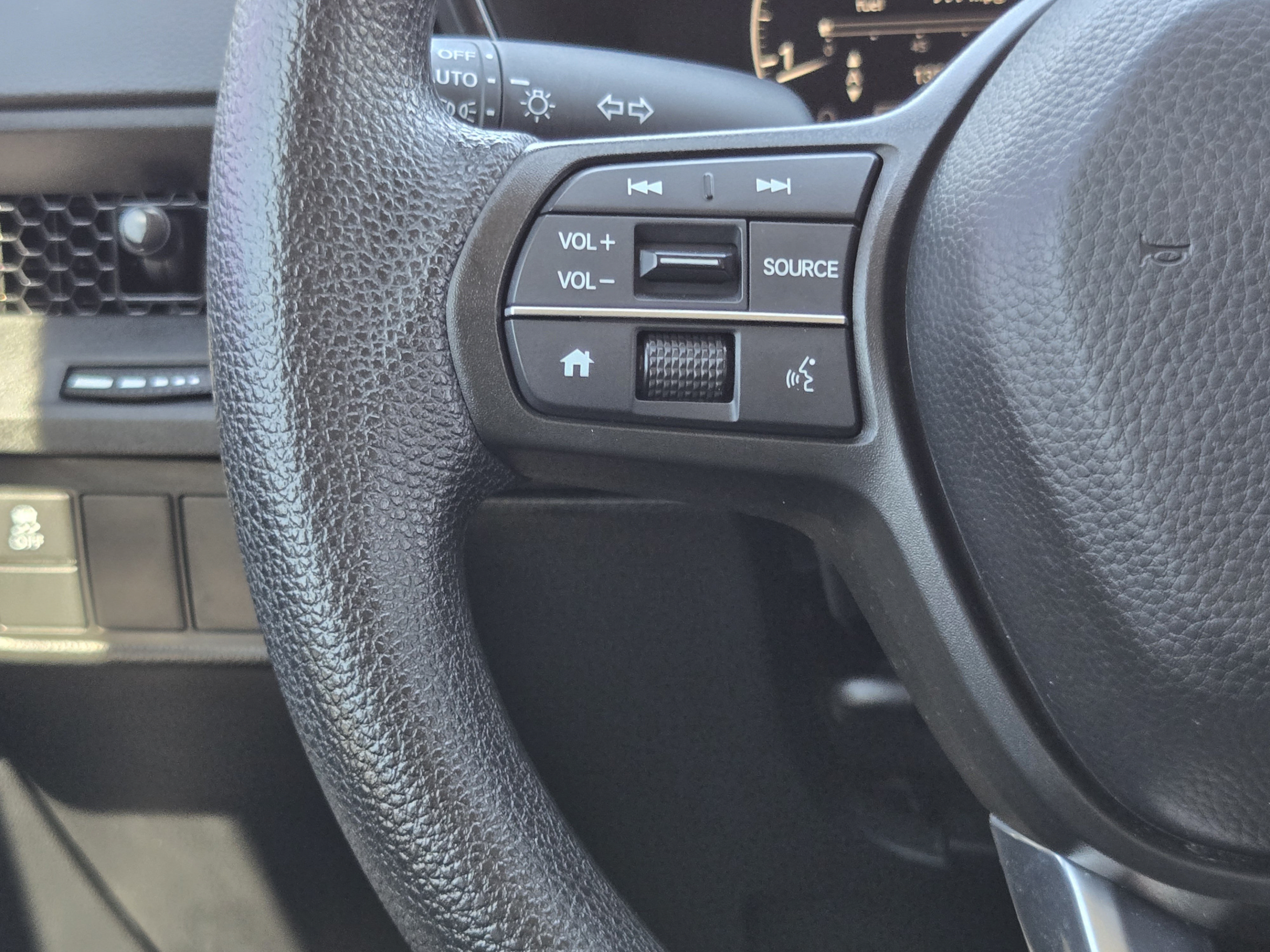 Used 2025 Honda CR-V EX image 25