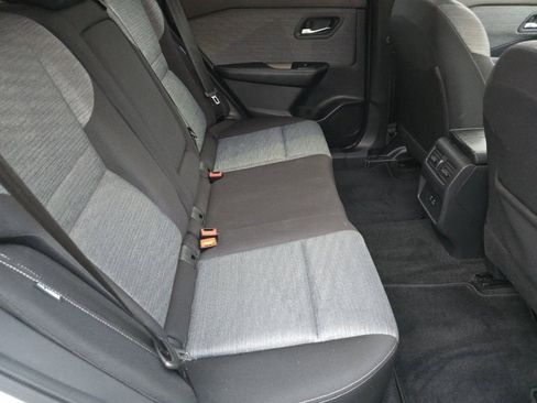 Certified 2023 Nissan Rogue SV image 23