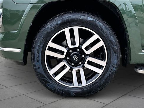 Used 2022 Toyota 4Runner Limited image 9