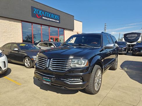 Used 2015 Lincoln Navigator 4WD image 1