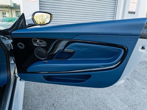 Used 2020 Aston Martin DBS Superleggera Volante image 32