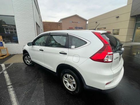 Used 2015 Honda CR-V LX image 3