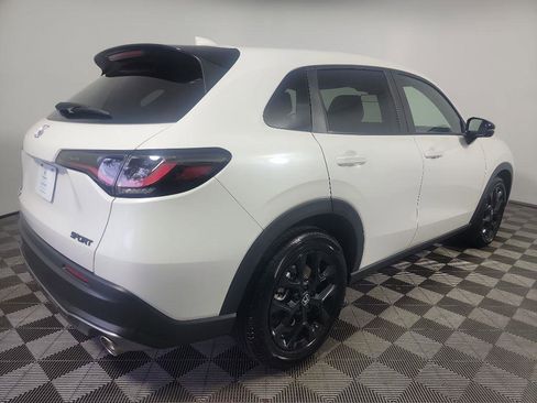 Certified 2025 Honda HR-V Sport image 4