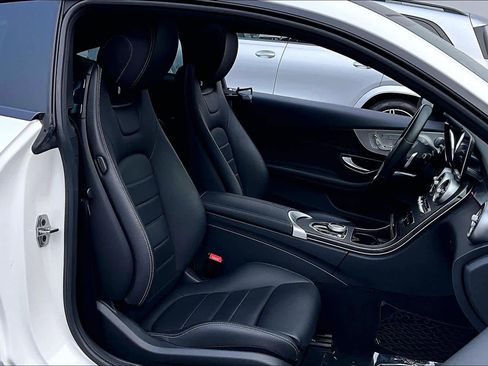 Used 2019 Mercedes-Benz C 300 Coupe image 8