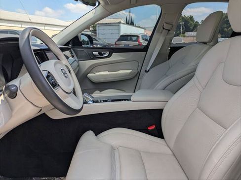 Used 2024 Volvo XC60 T8 Ultimate w/ Climate Package AWD/4WD image 19
