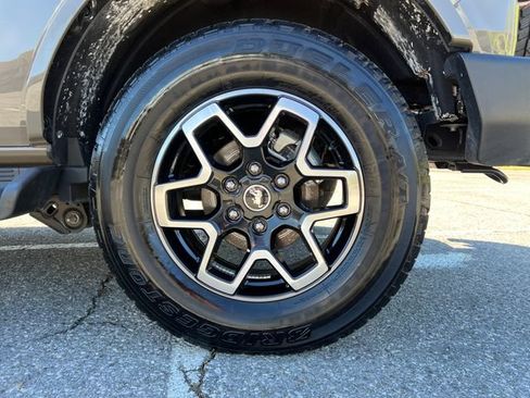 Used 2025 Ford Bronco Outer Banks AWD/4WD image 17