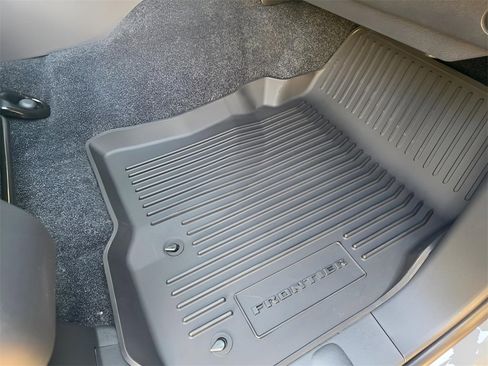 New 2026 Nissan Frontier SV image 12