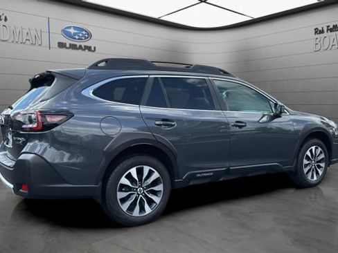 Used 2023 Subaru Outback Limited AWD/4WD image 4