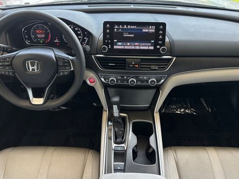 Used 2018 Honda Accord EX image 13