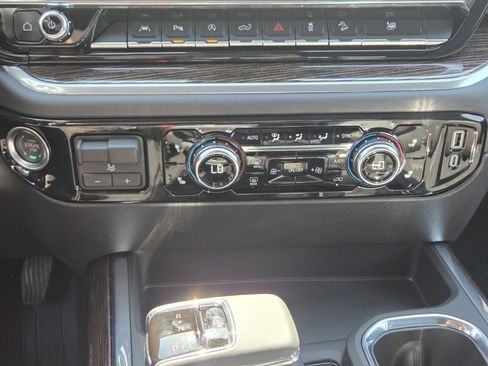 New 2025 GMC Sierra 1500 Elevation w/ Elevation Premium Package image 14