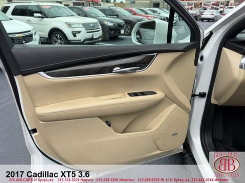 Used 2017 Cadillac XT5 FWD image 9