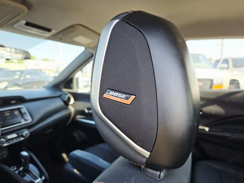 Used 2019 Nissan Kicks SR w/ SR Premium Package FWD image 10