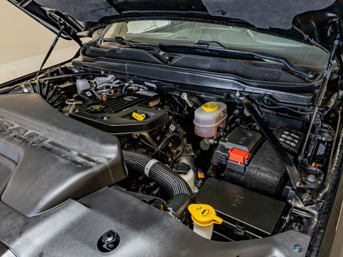 Used 2025 RAM 3500 Limited image 37