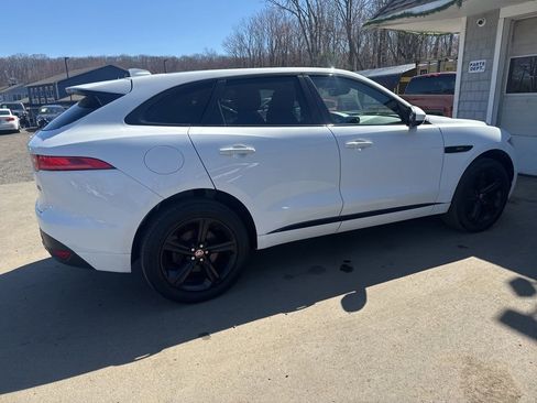 Used 2017 Jaguar F-PACE R-Sport AWD/4WD image 11