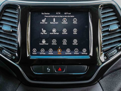 Used 2020 Jeep Cherokee Limited AWD/4WD image 11