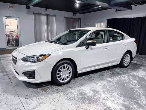 Used 2019 Subaru Impreza 2.0i w/ Eyesight image 4