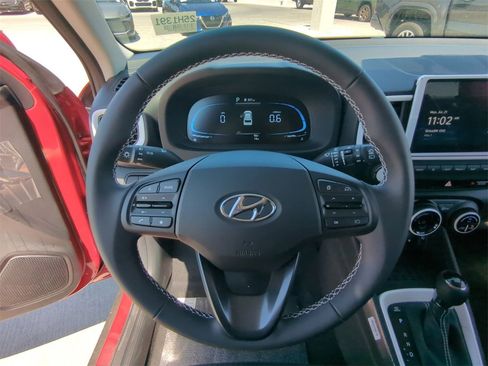 New 2025 Hyundai Venue Limited image 21