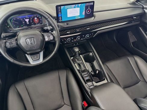 Used 2025 Honda Accord Touring image 24