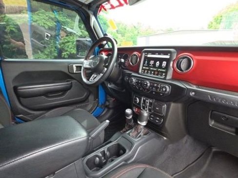 Used 2021 Jeep Wrangler Unlimited Rubicon AWD/4WD image 23
