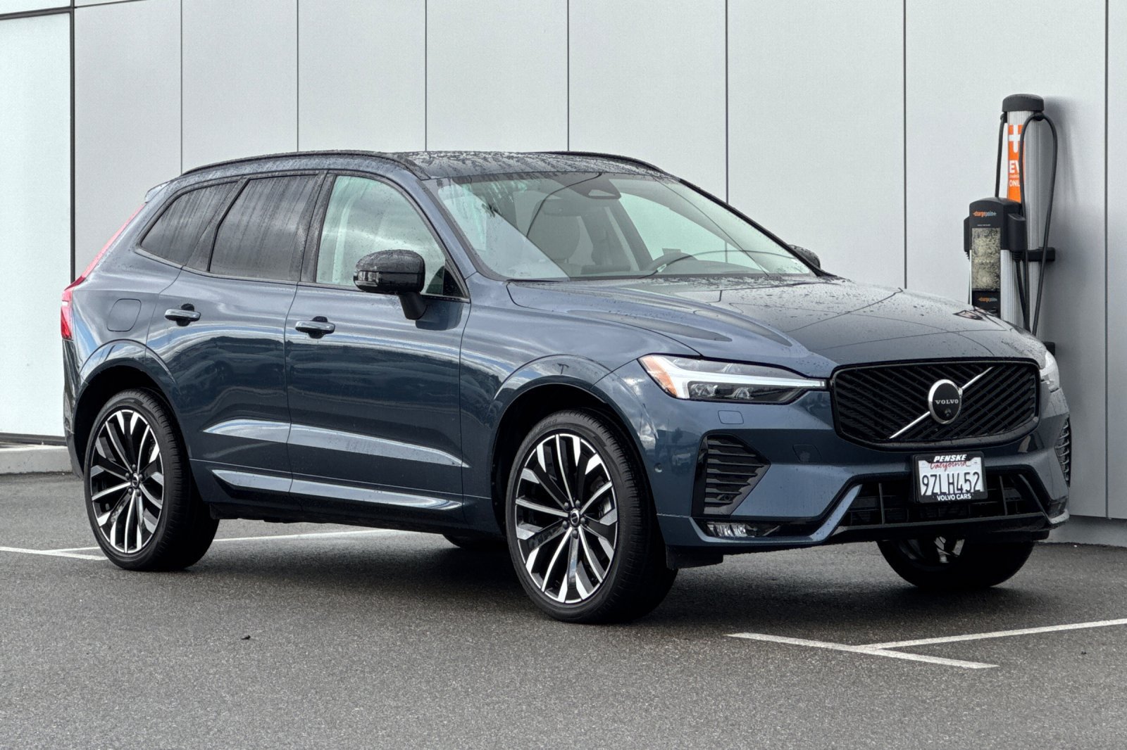 Used 2026 Volvo XC60 B5 Ultra w/ Protection Package Premier AWD/4WD image 7