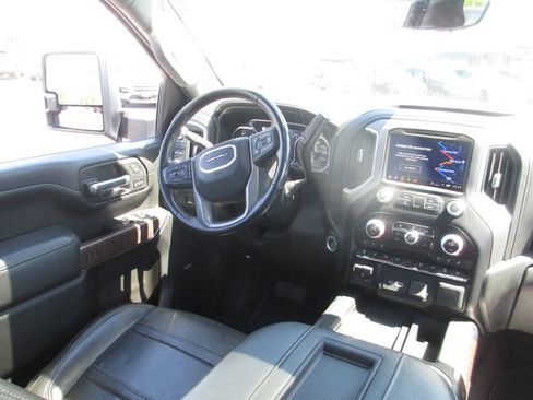 Used 2021 GMC Sierra 2500 Denali w/ Denali Ultimate Package AWD/4WD image 31
