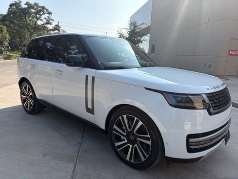 Used 2023 Land Rover Range Rover SE AWD/4WD image 5