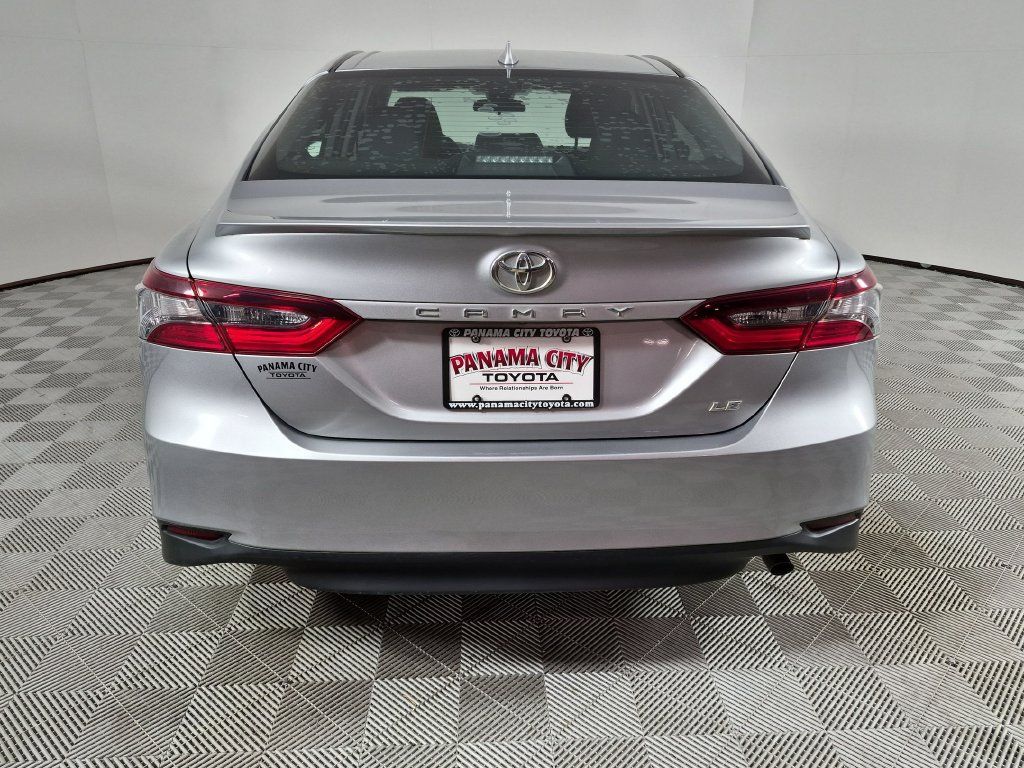 Used 2021 Toyota Camry LE FWD image 4