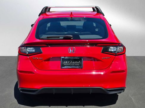 Used 2023 Honda Civic Sport image 4