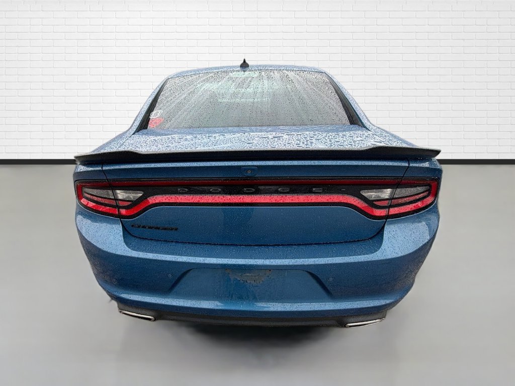 Used 2020 Dodge Charger SXT w/ Blacktop Package RWD image 8