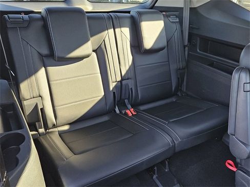 Used 2022 Volkswagen Atlas SE image 16