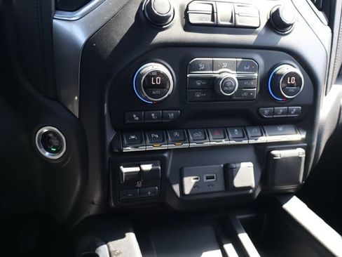 Used 2019 Chevrolet Silverado 1500 LTZ w/ LTZ Plus Package AWD/4WD image 12