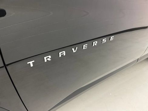 Used 2019 Chevrolet Traverse LT w/ LPO, Cargo Package AWD/4WD image 17