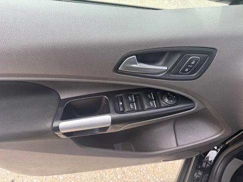 Used 2021 Ford Transit Connect XLT FWD image 15